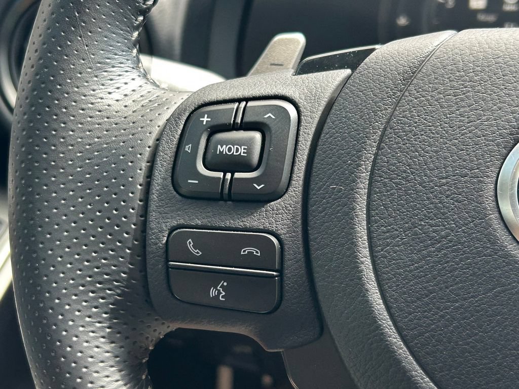 Used 2025 Lexus IS 500 w/ Accessory Package 2 RWD image 36