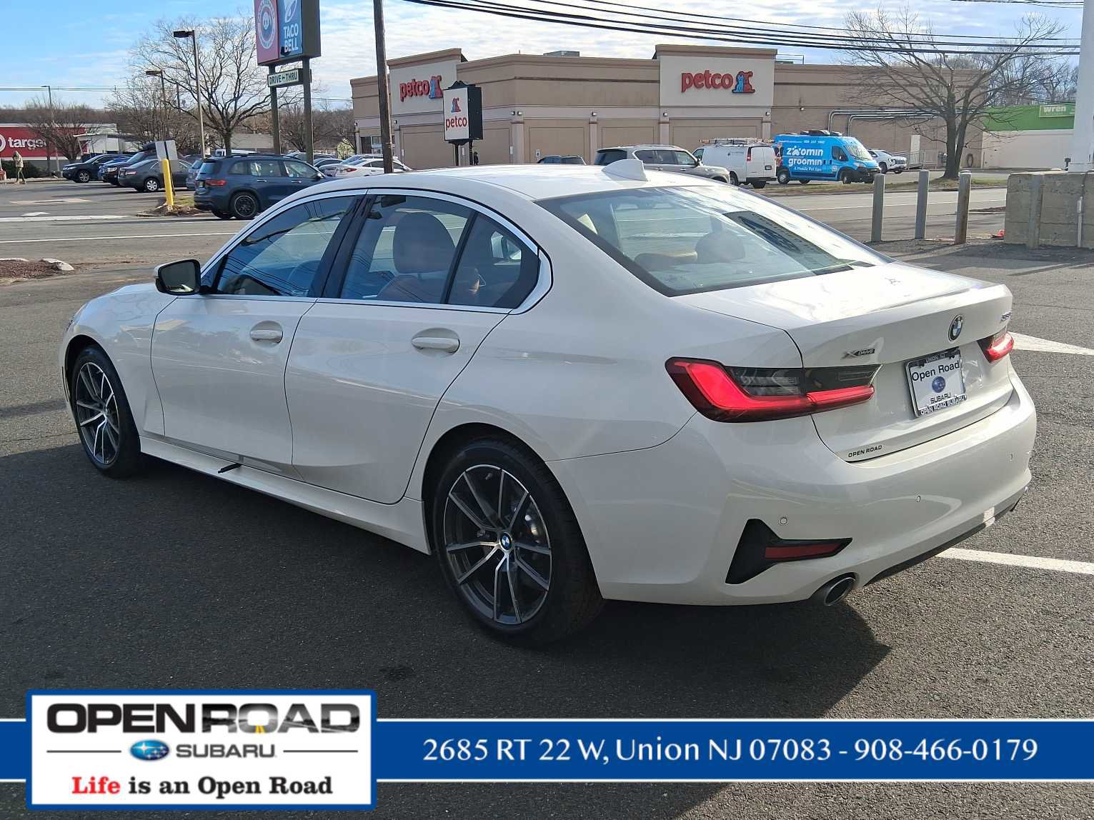 Used 2020 BMW 330i xDrive Sedan w/ Premium Package image 5
