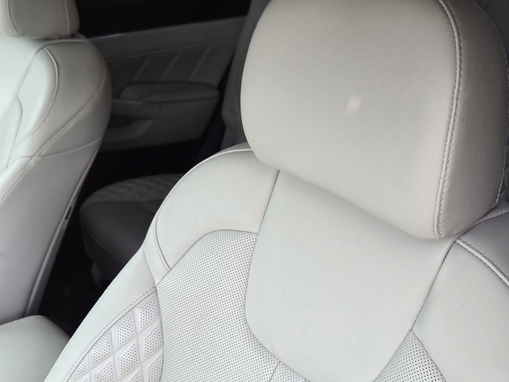 Certified 2023 Kia Sorento SX image 20