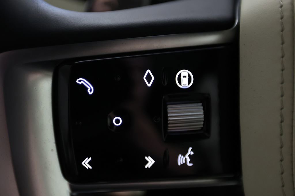 Used 2024 Land Rover Range Rover SE image 24