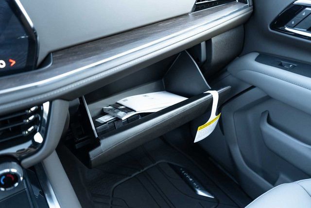 New 2026 Chevrolet Tahoe Z71 w/ Sun And Tow Package image 18