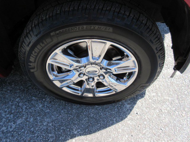 Used 2017 Ford F150 Lariat w/ Equipment Group 502A Luxury RWD image 14