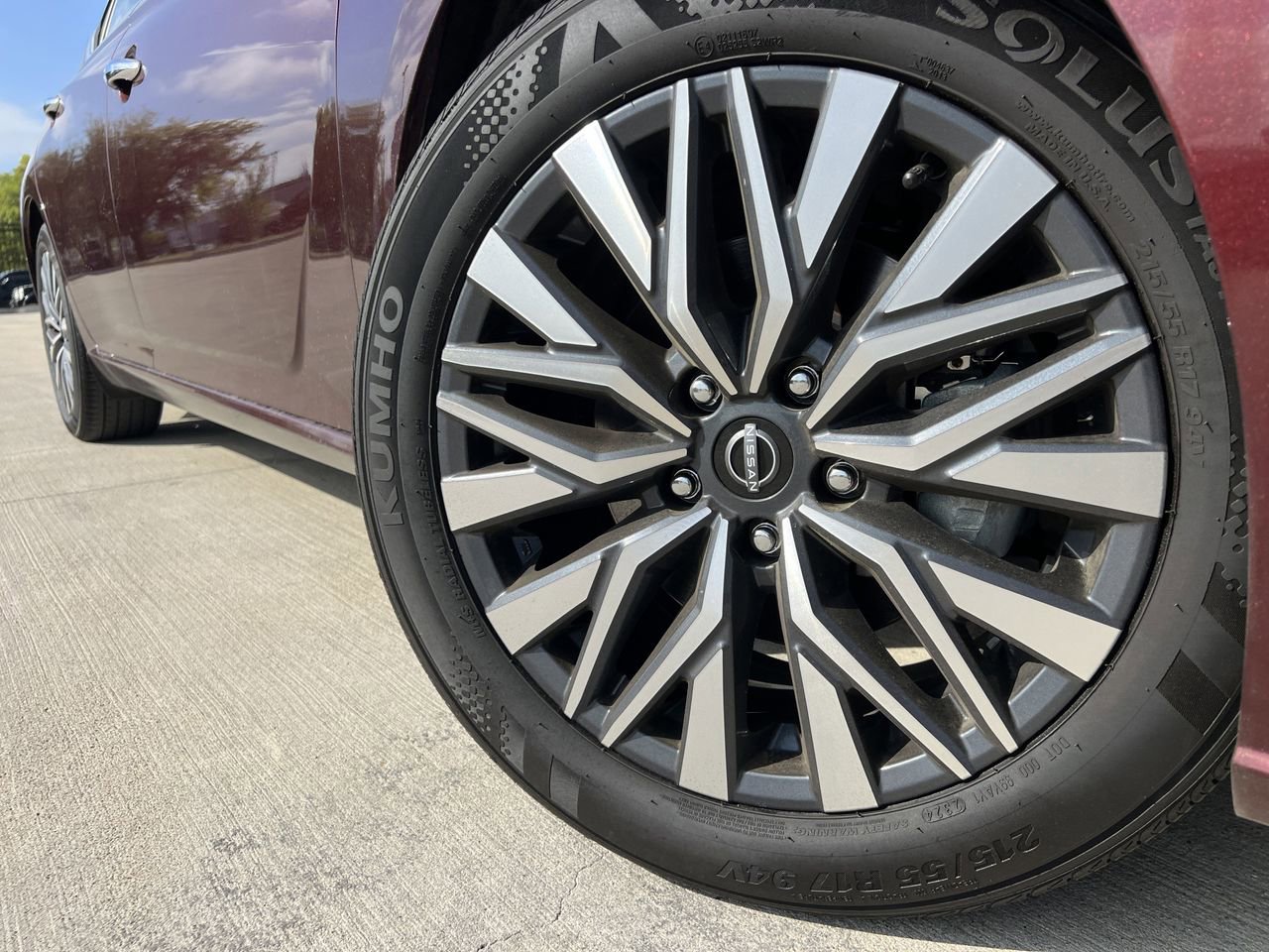 Certified 2025 Nissan Altima 2.5 SV image 6