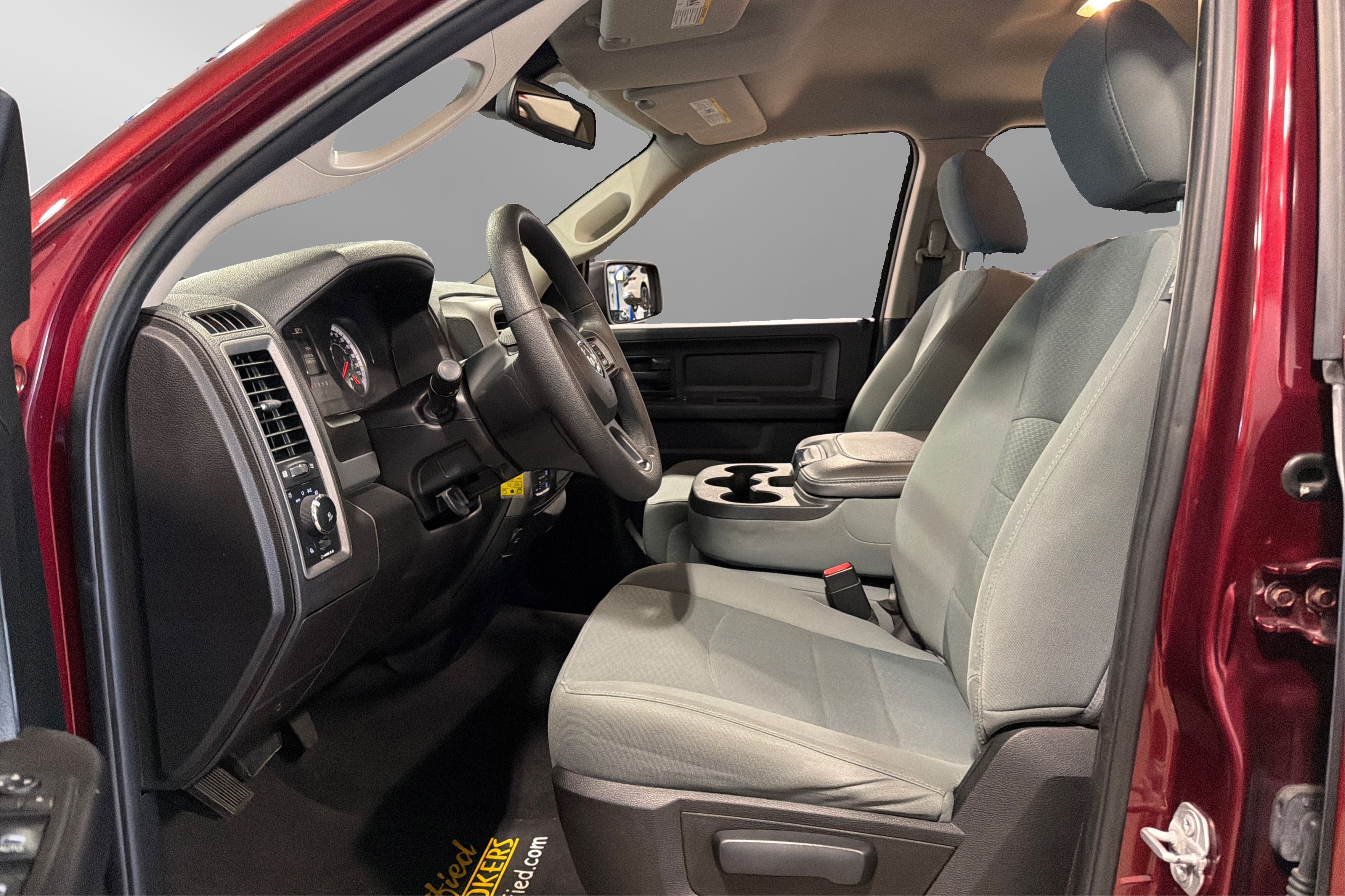 Used 2019 RAM 1500 Express AWD/4WD image 17