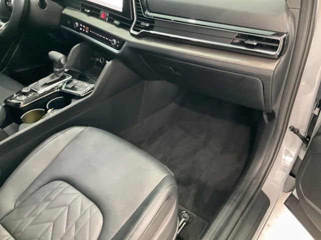Used 2025 Kia Sportage X-Line w/ Premium Package AWD/4WD image 25