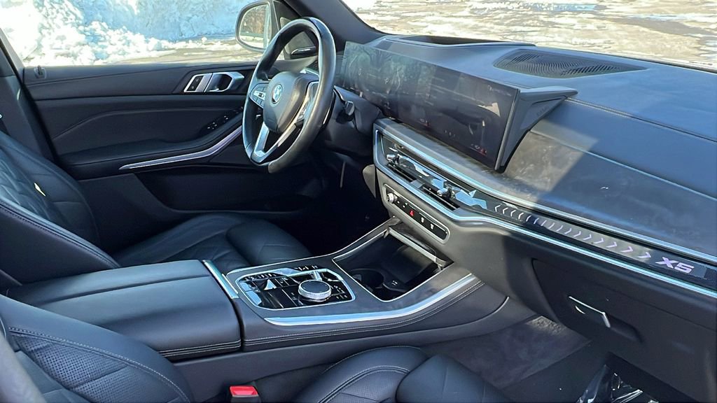 Used 2024 BMW X5 xDrive40i image 12