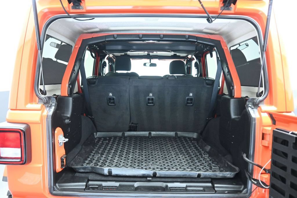 Used 2020 Jeep Wrangler Unlimited Rubicon AWD/4WD image 38