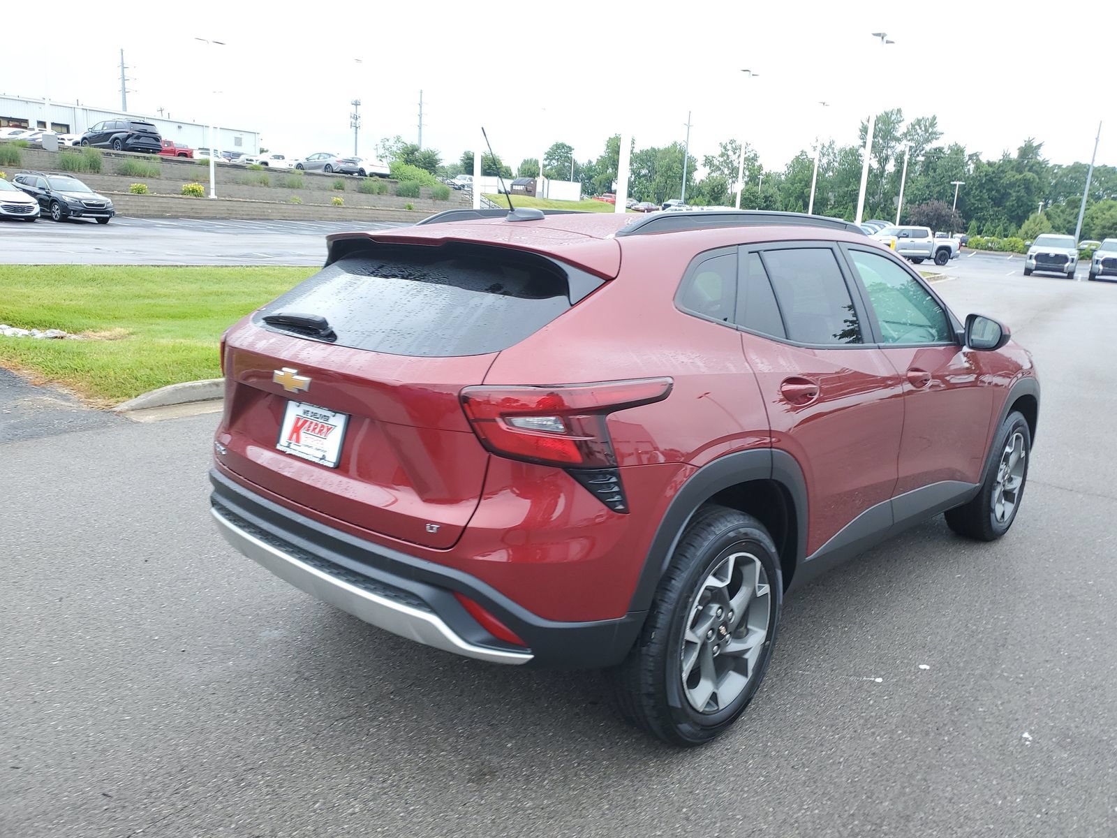 Used 2024 Chevrolet Trax LT FWD image 4