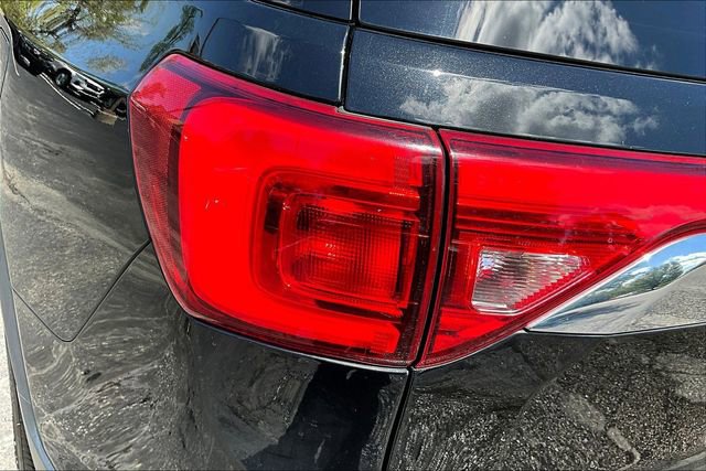 Used 2017 GMC Acadia SLE FWD image 23
