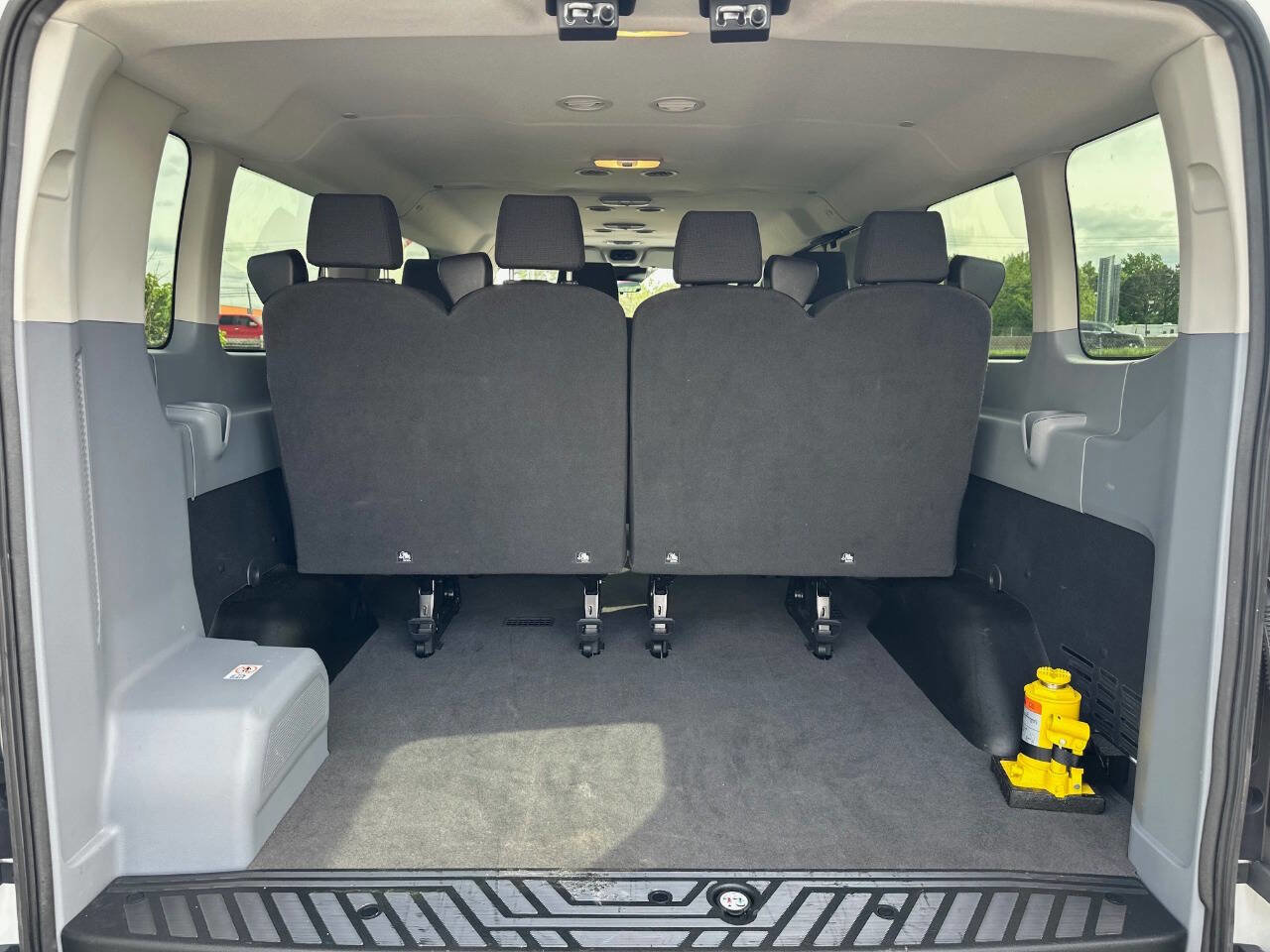 Used 2018 Ford Transit 350 XL RWD image 18