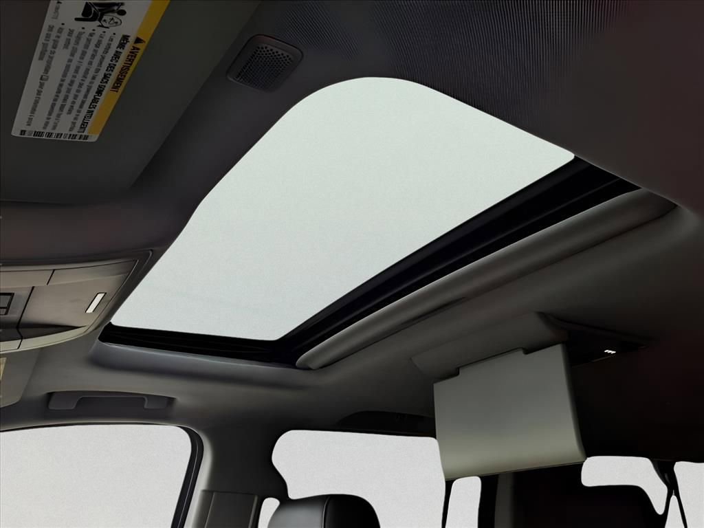 Used 2016 GMC Yukon XL SLT w/ Open Road Package image 10