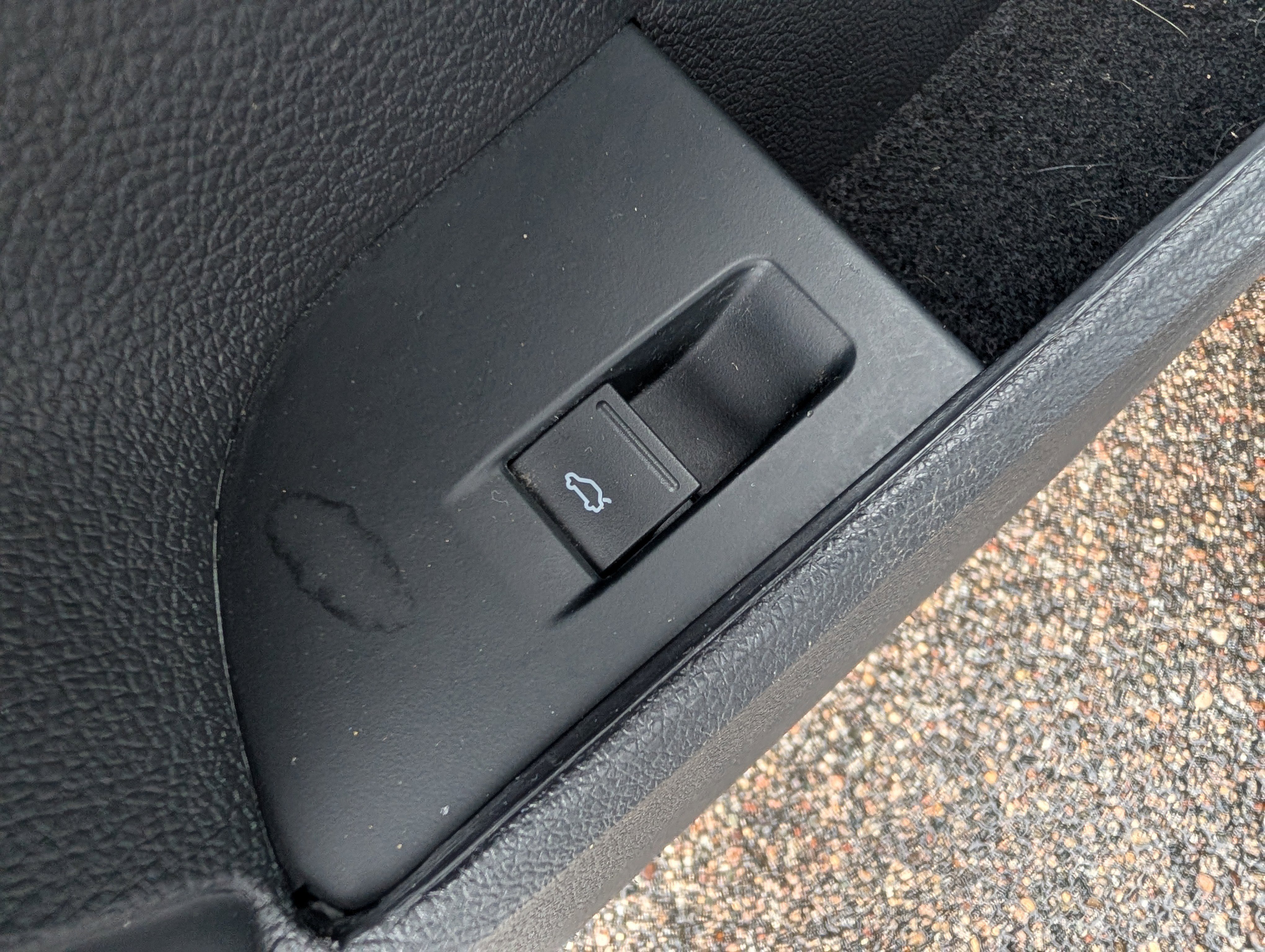 Used 2014 Volkswagen Jetta TDI image 25