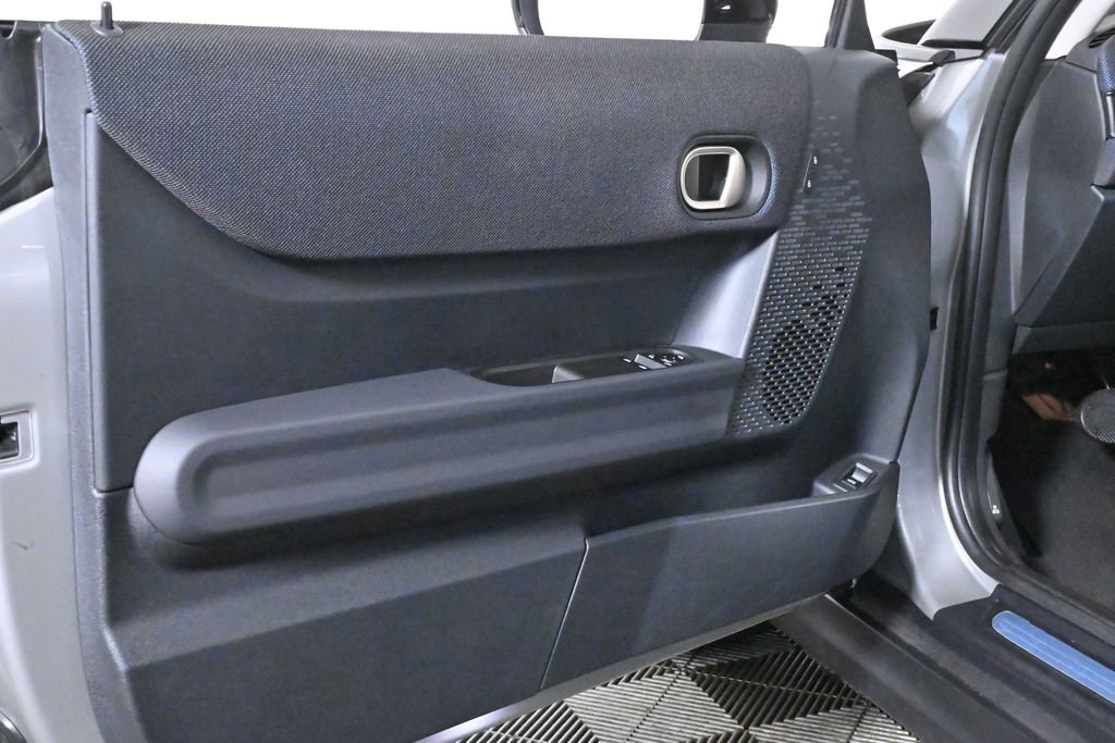 Certified 2025 MINI Cooper S image 25