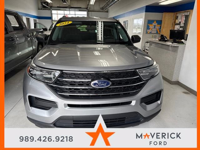 Used 2024 Ford Explorer XLT w/ Class IV Trailer Tow Package AWD/4WD image 2