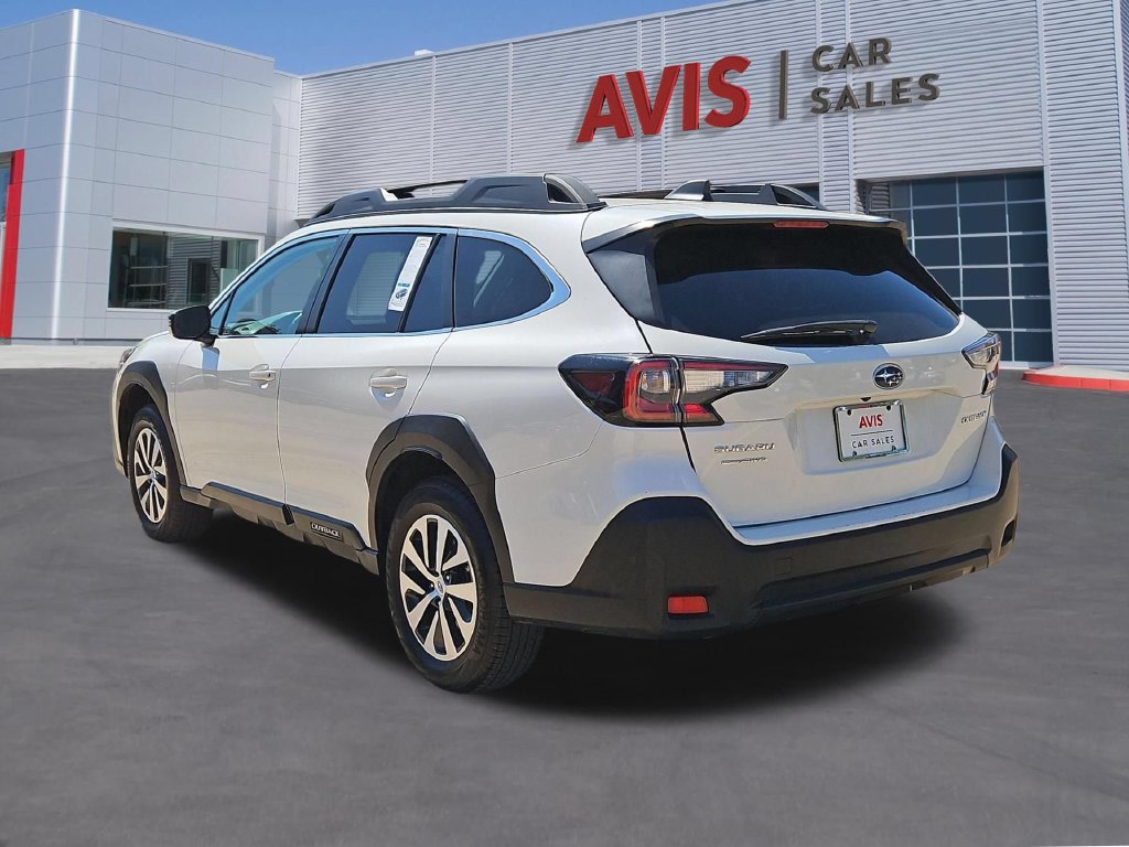 Used 2025 Subaru Outback Premium AWD/4WD image 9