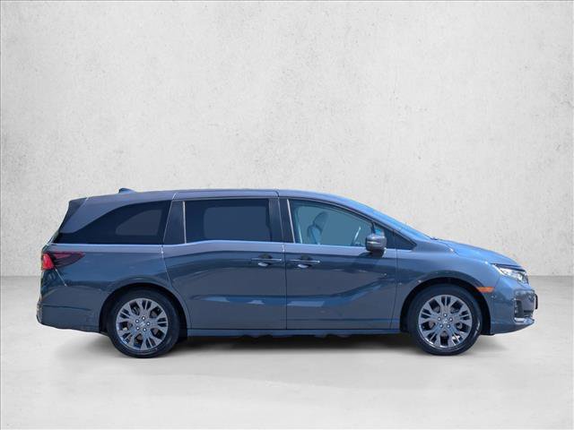 Used 2025 Honda Odyssey Touring image 4