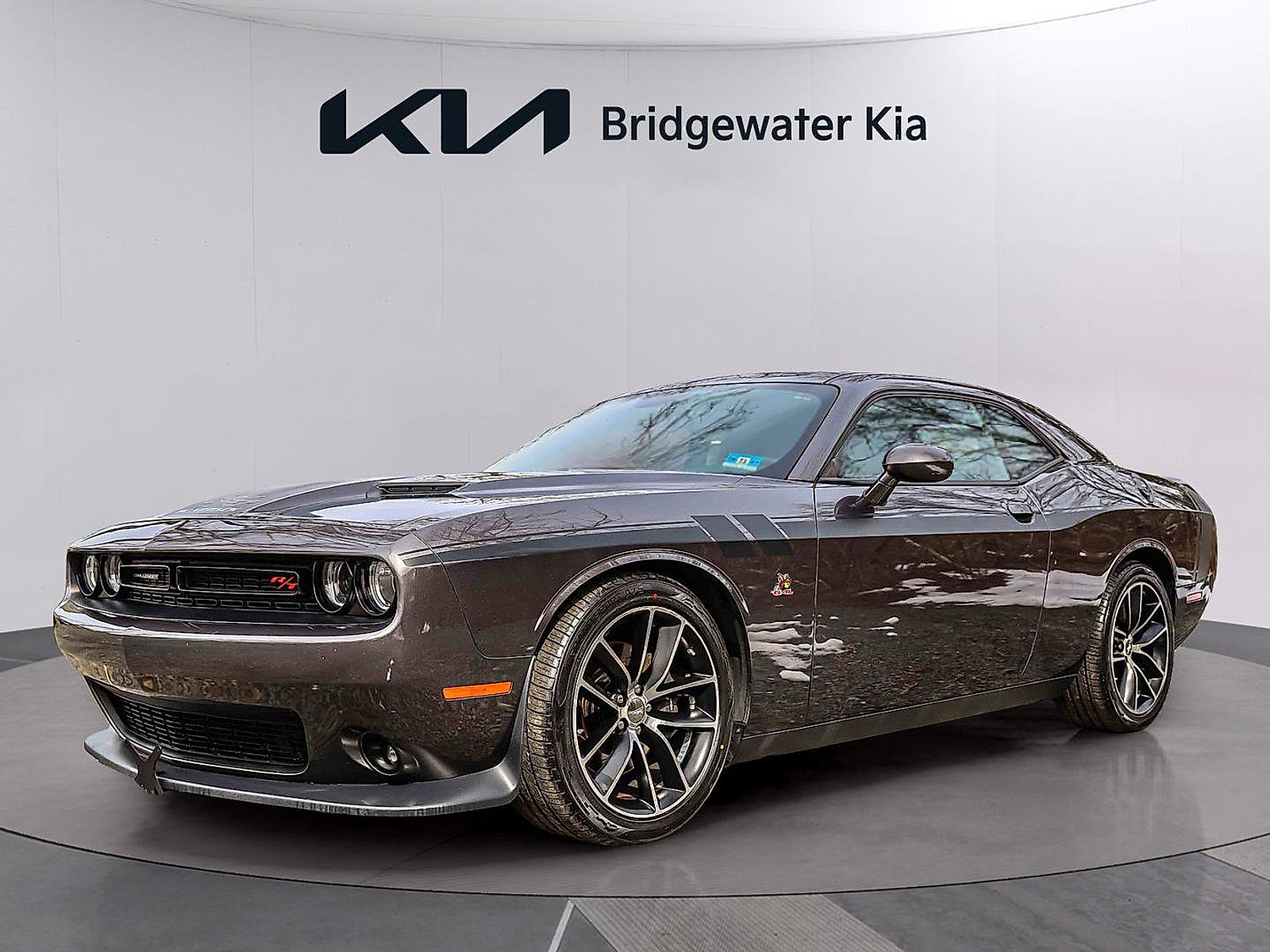 Used 2016 Dodge Challenger R/T Scat Pack w/ Leather Interior Group image 4