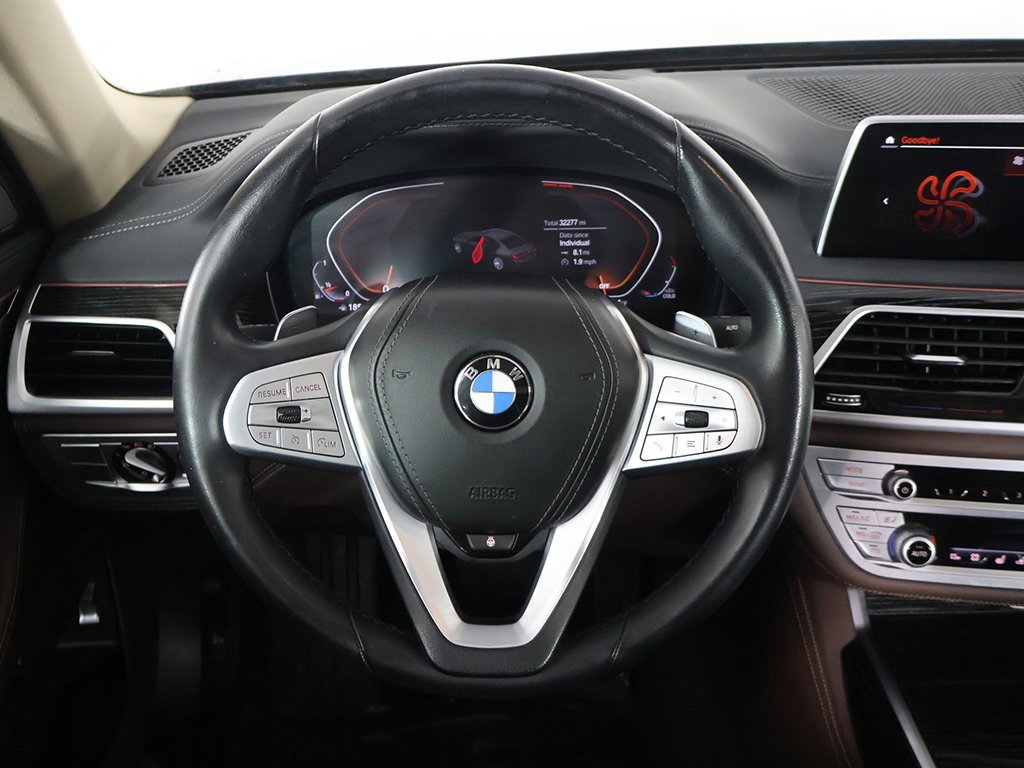 Used 2022 BMW 740i xDrive w/ Premium Package image 46