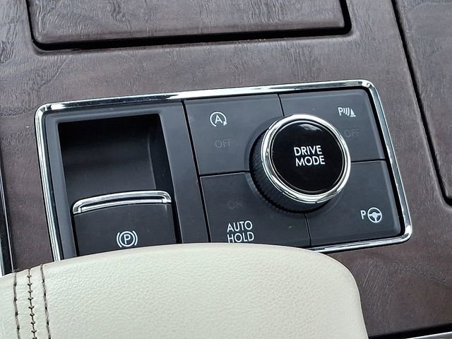 Used 2021 Lincoln Navigator Reserve w/ Luxury Package AWD/4WD image 28