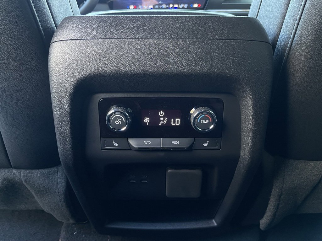 New 2026 Chevrolet Traverse RS image 27