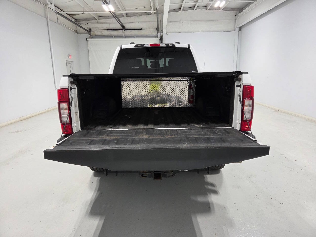 Used 2022 Ford F250 Lariat w/ Lariat Value Package AWD/4WD image 9