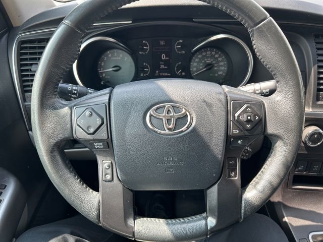 Used 2019 Toyota Sequoia SR5 AWD/4WD image 12