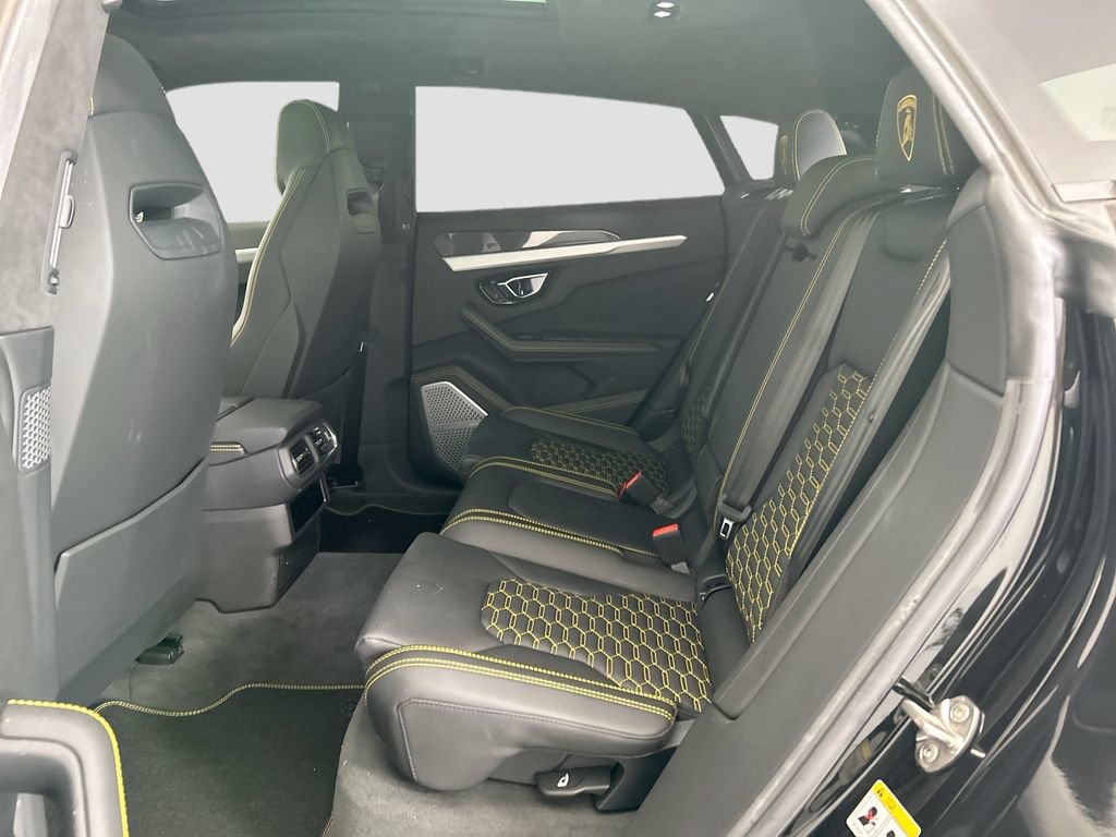 Used 2021 Lamborghini Urus AWD/4WD image 20