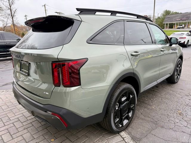 Used 2025 Kia Sorento SX image 8