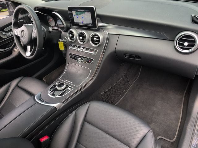Used 2017 Mercedes-Benz C 300 4MATIC Sedan image 23