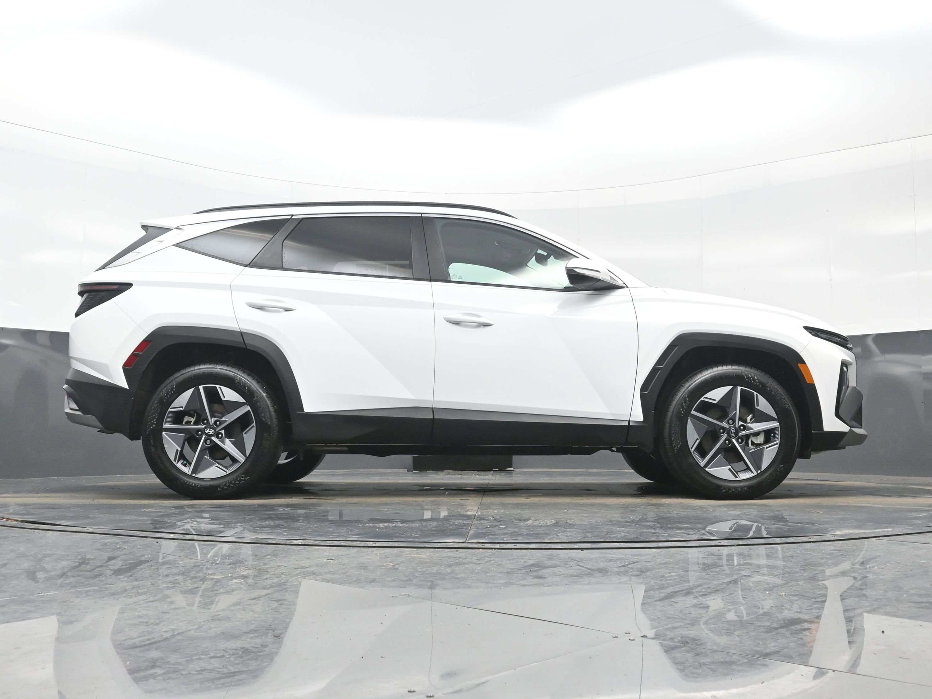 Certified 2025 Hyundai Tucson SEL image 32