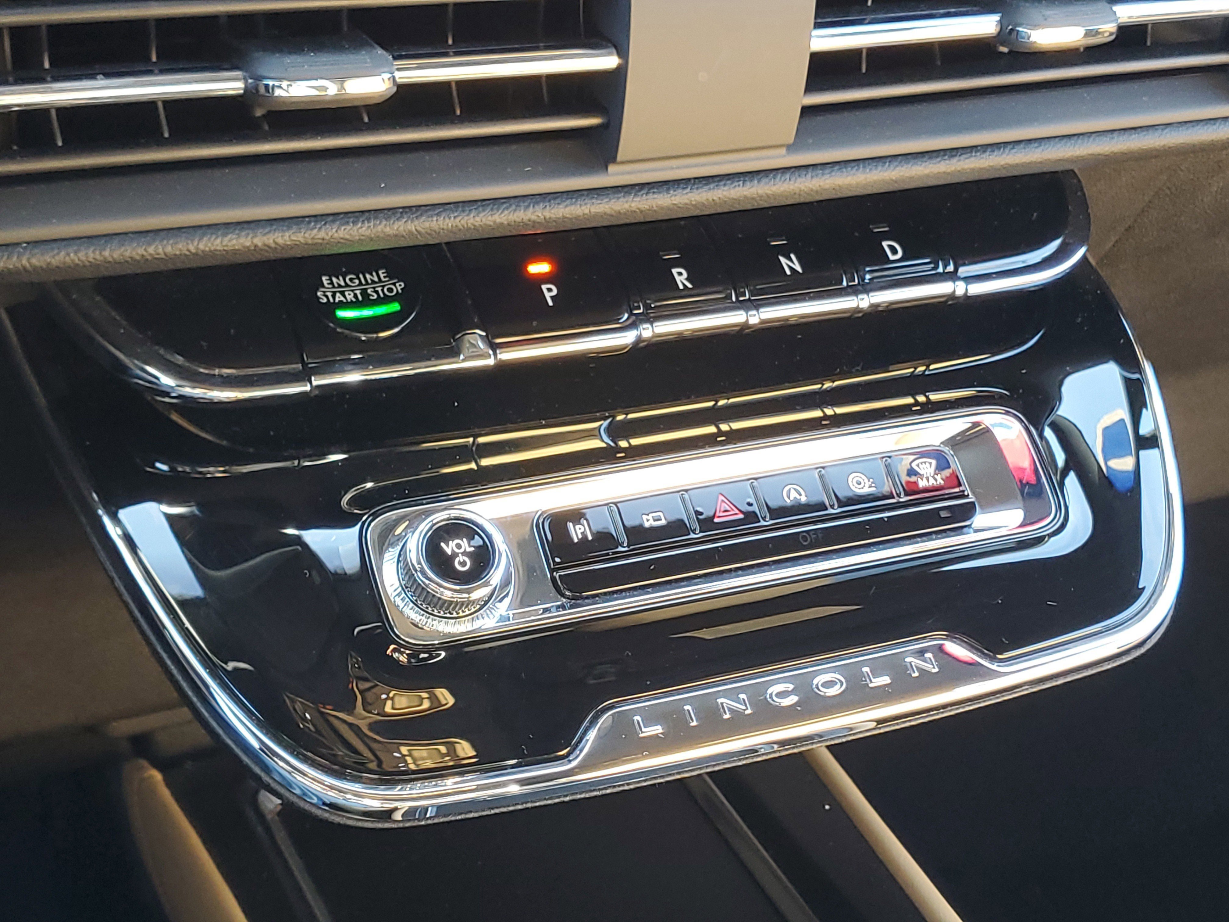 Certified 2023 Lincoln Corsair Reserve w/ Equipment Group 201A image 18