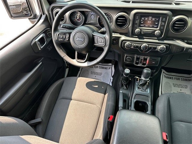 Used 2021 Jeep Gladiator Willys image 14