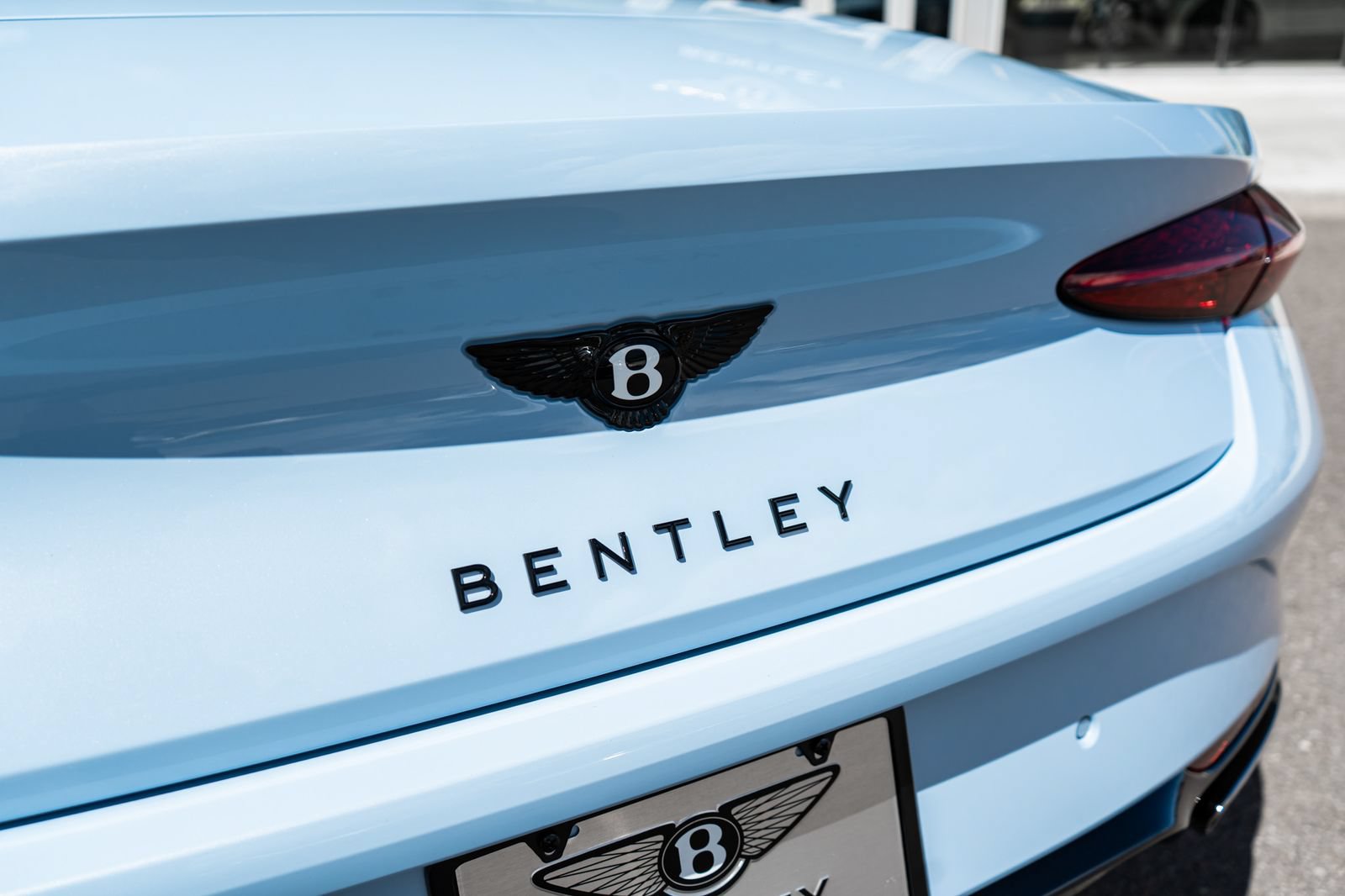 Certified 2026 Bentley Continental GTC AWD/4WD image 10