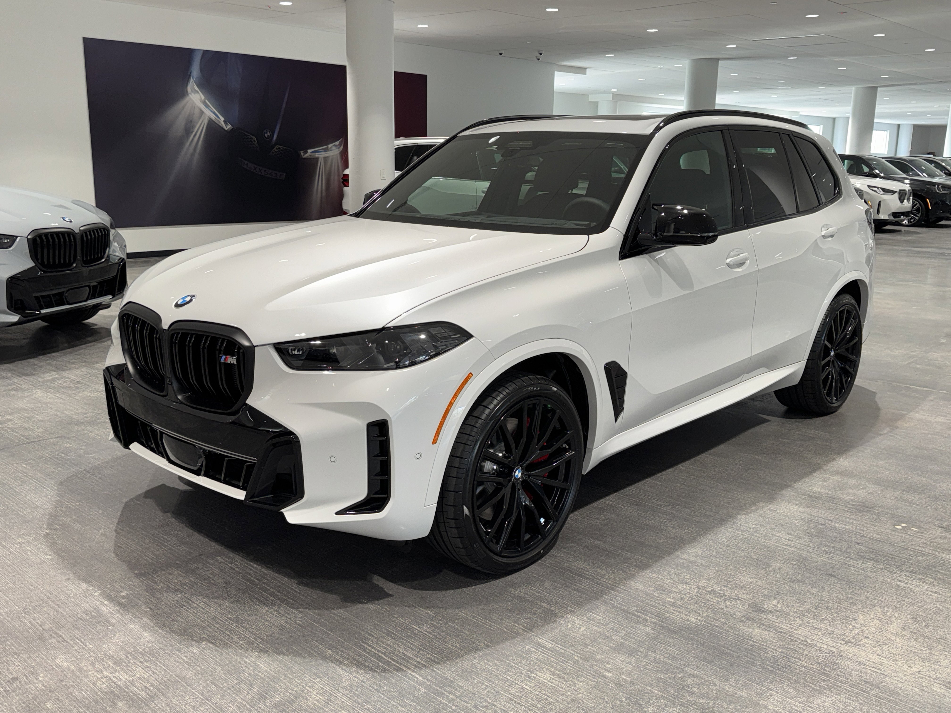 New 2026 BMW X5 M60i image 3