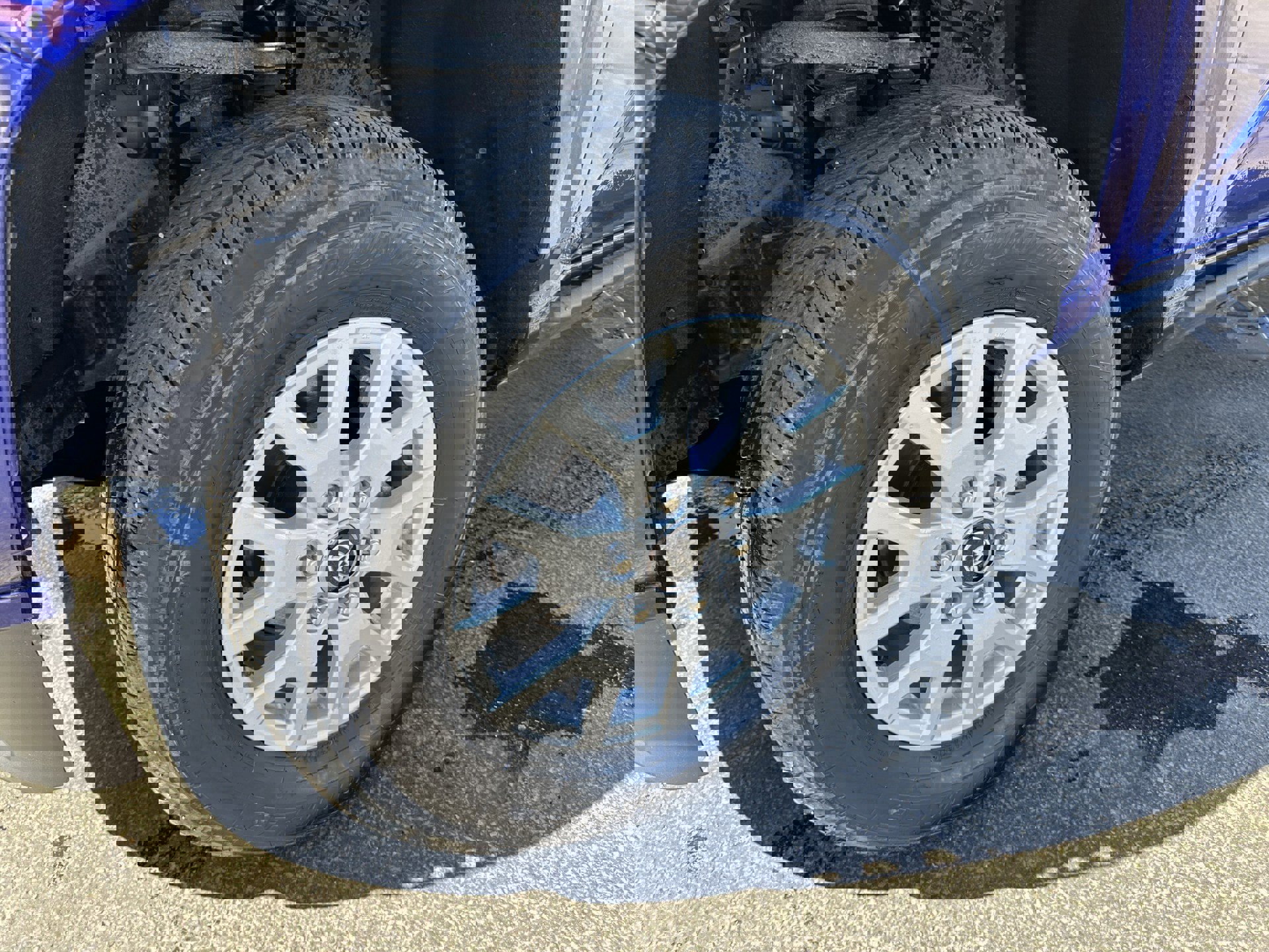 Used 2025 Toyota Tacoma SR5 image 7