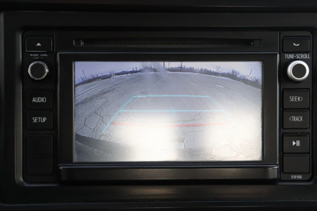 Used 2017 Toyota Tacoma SR image 31