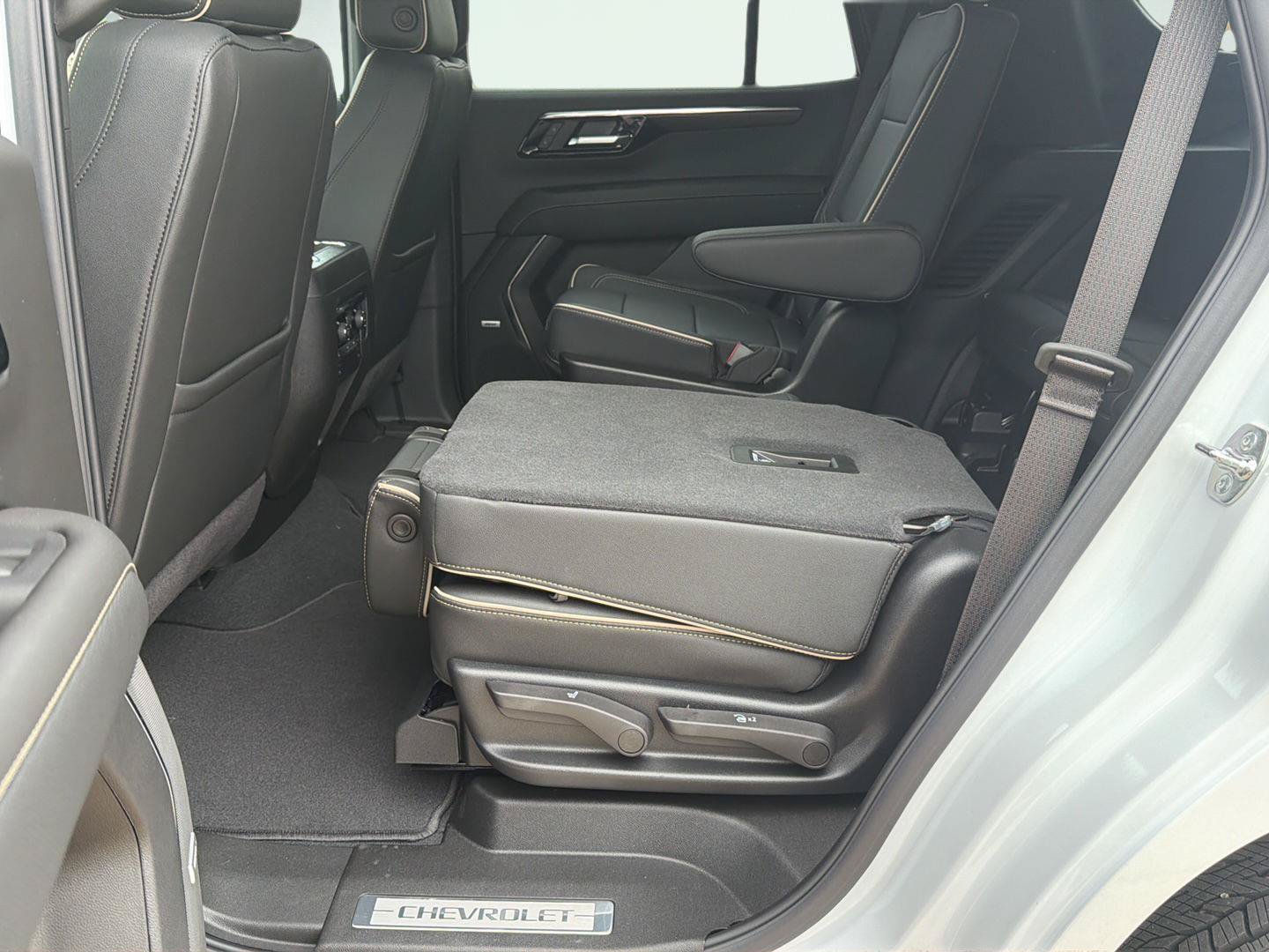 New 2026 Chevrolet Tahoe Premier w/ Sun And Tow Package AWD/4WD image 31
