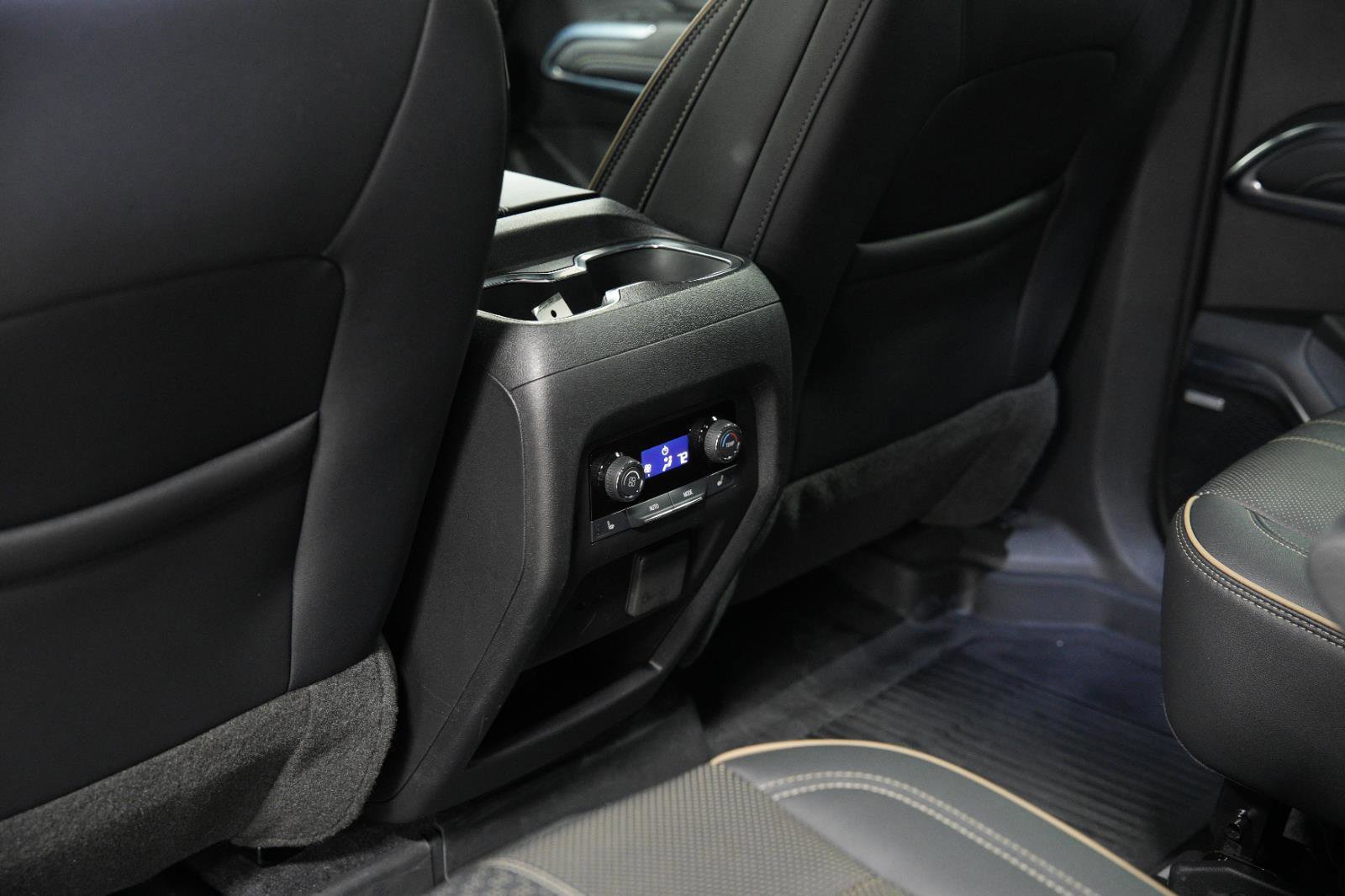 Used 2025 Chevrolet Traverse High Country w/ LPO, Floor Liner Package image 24