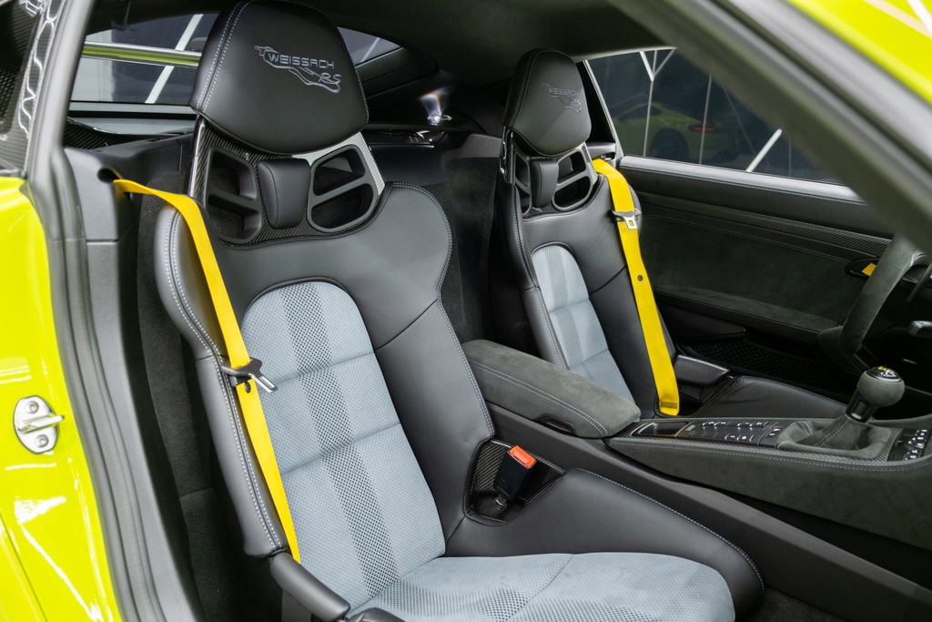 Used 2023 Porsche 718 Cayman GT4 RS image 27