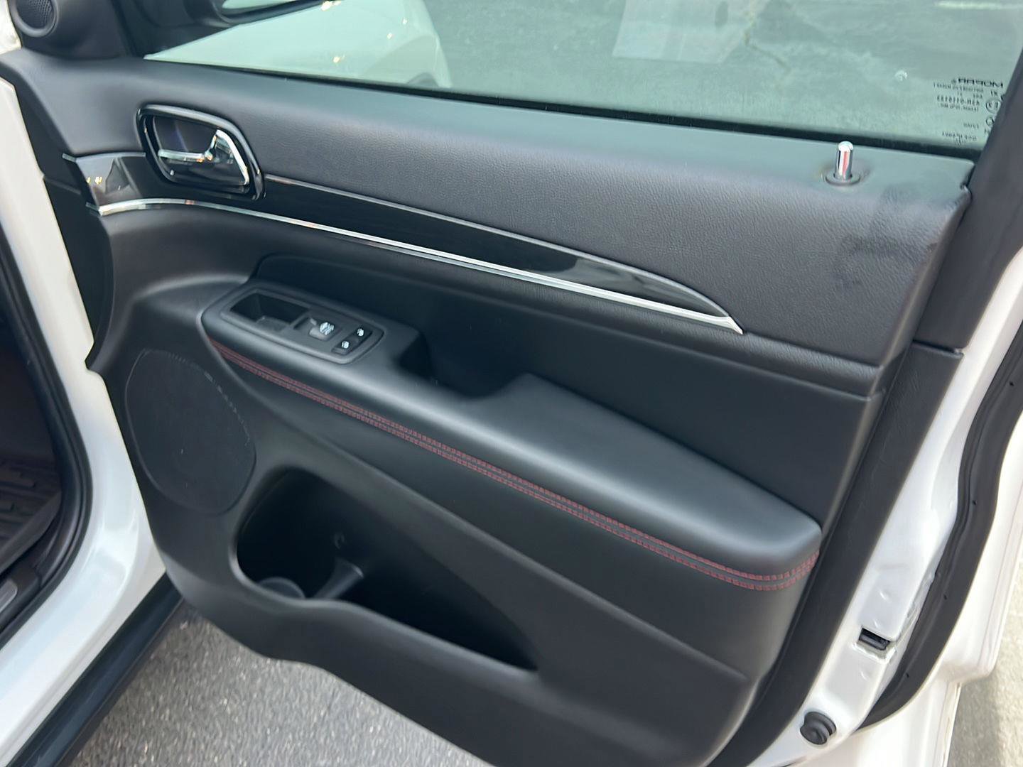 Used 2021 Jeep Grand Cherokee Trailhawk w/ Trailhawk Luxury Group image 15