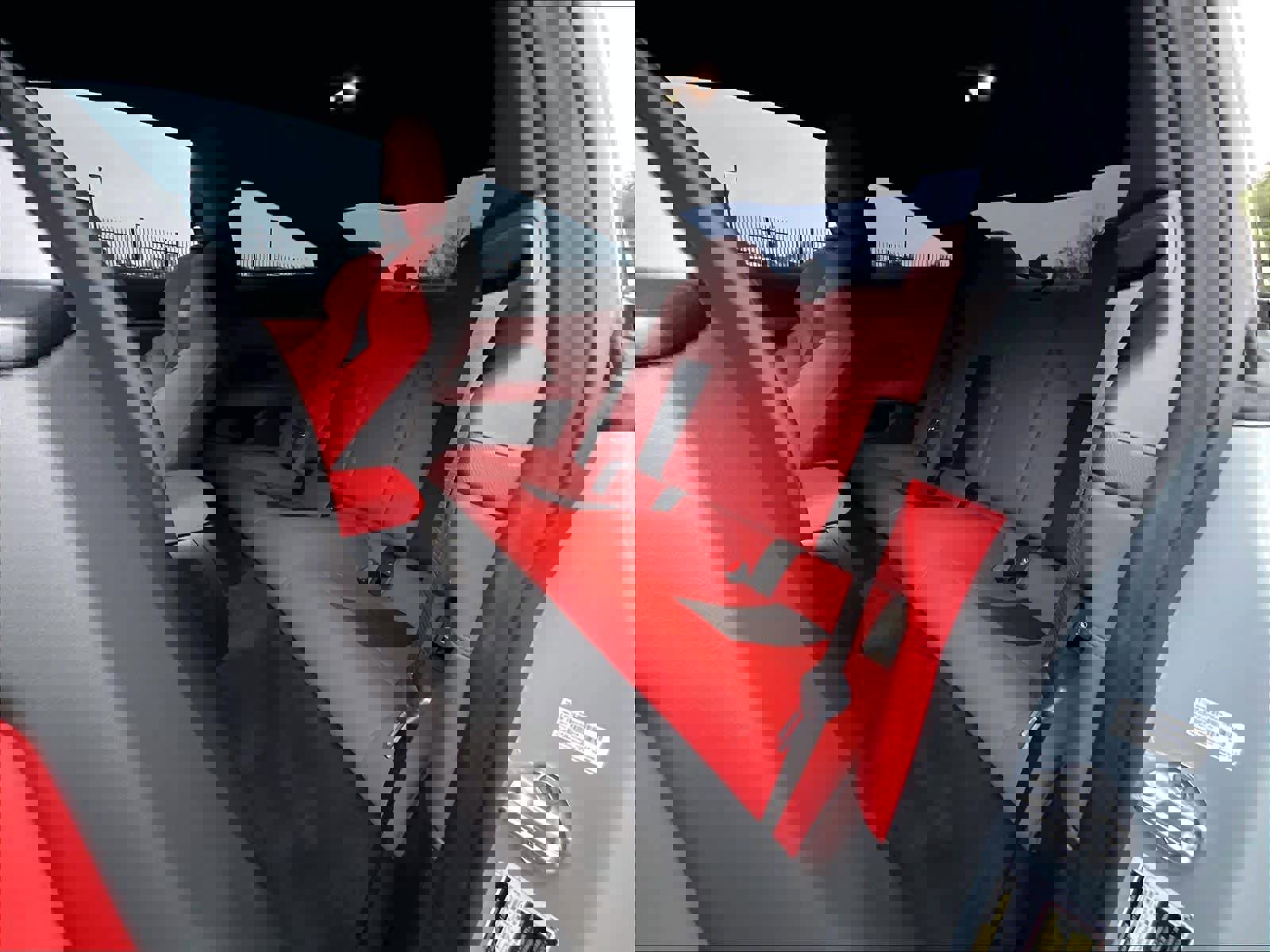 Used 2023 BMW M4 Coupe w/ M Driver's Package image 28