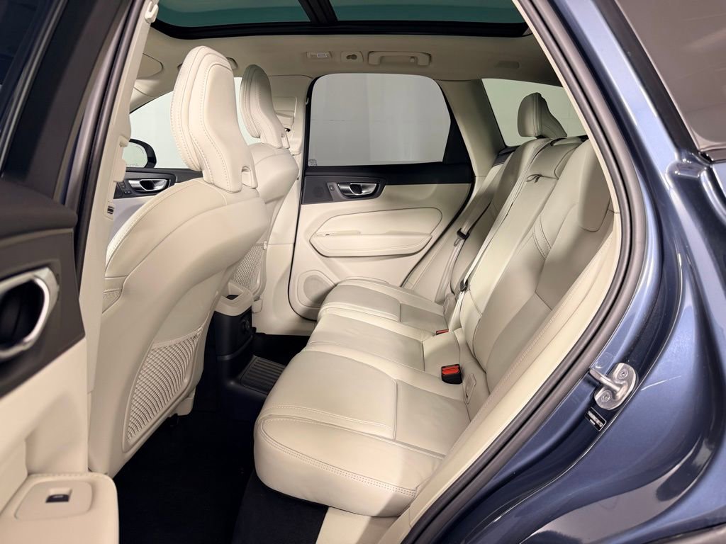 Used 2025 Volvo XC60 T8 Ultra w/ Protection Package Premier image 26