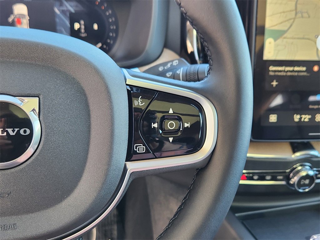 New 2026 Volvo XC60 B5 Plus w/ Climate Package image 10