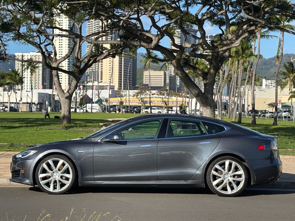 Used 2016 Tesla Model S 60 image 2