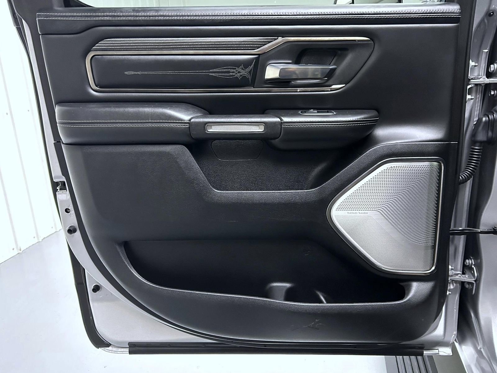 Used 2020 RAM 1500 Limited image 20