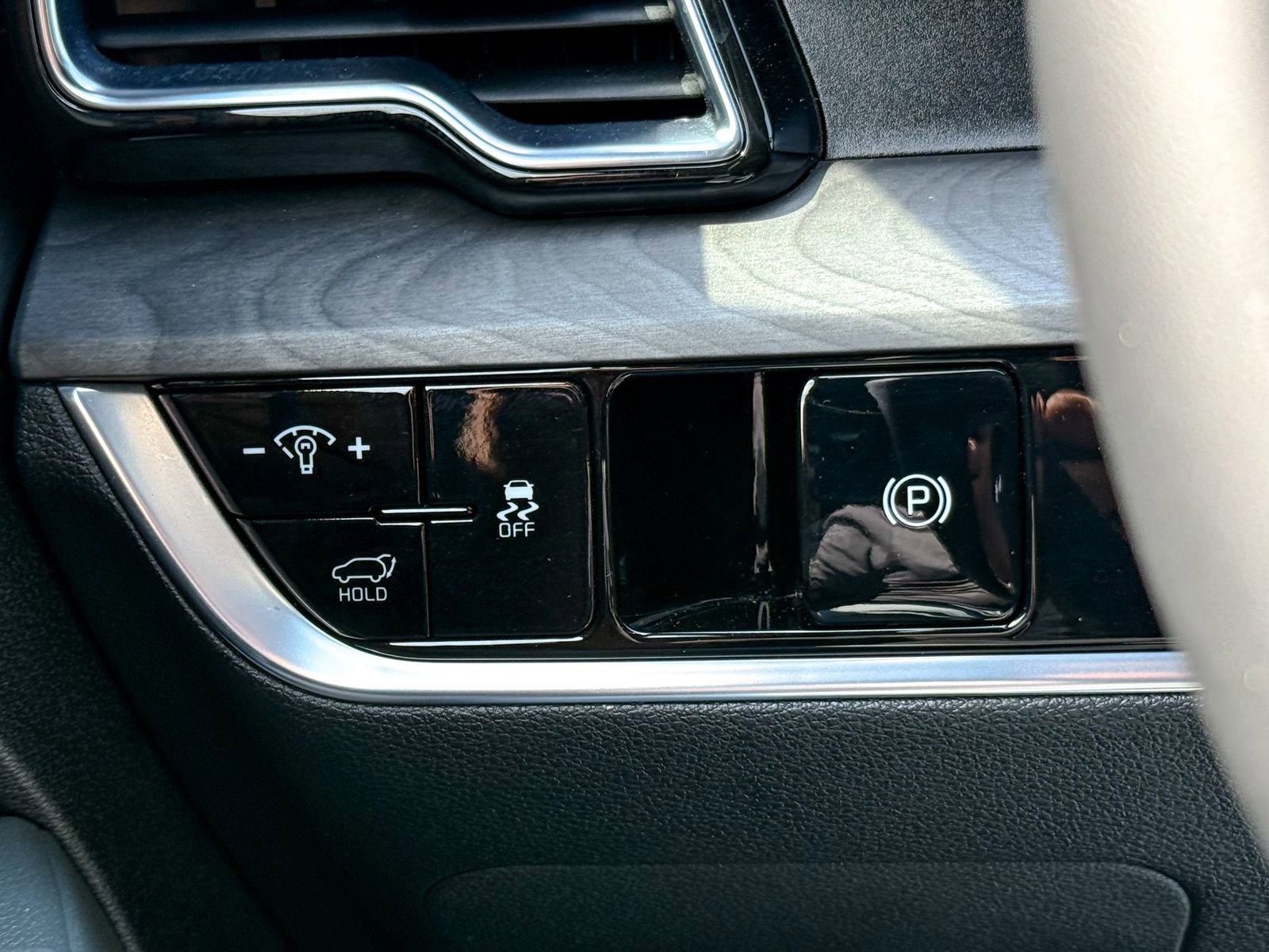 Used 2023 Kia Sportage X-Line w/ X-Line Premium Package image 33