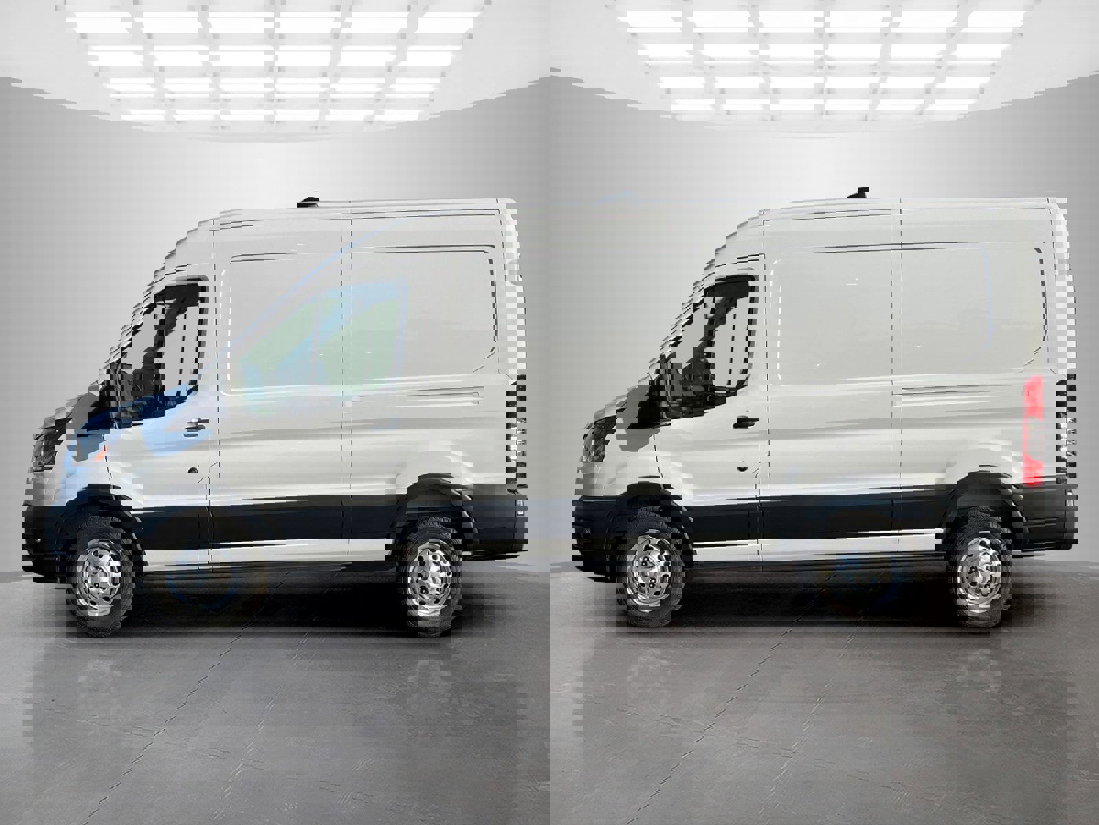 New 2026 Ford Transit 250 148 Medium Roof RWD image 8