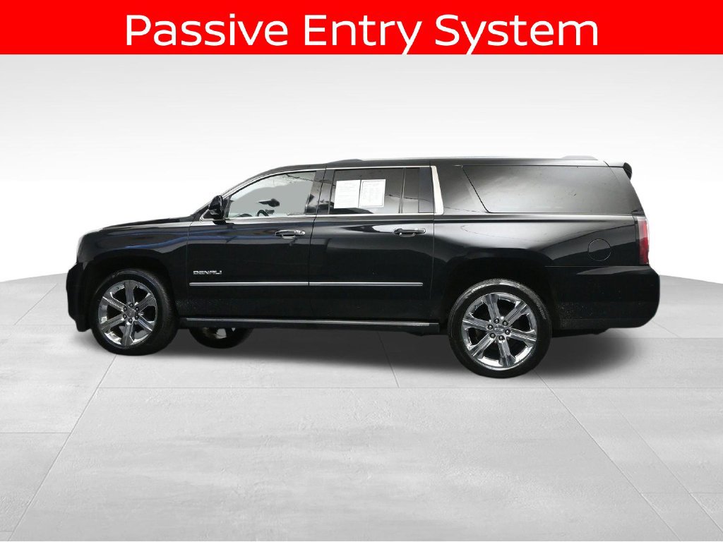 Used 2020 GMC Yukon XL Denali w/ Denali Premium Package RWD image 26