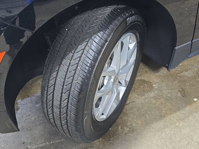 Used 2024 Chevrolet Equinox LT w/ LPO, Floor Liner Package AWD/4WD image 34