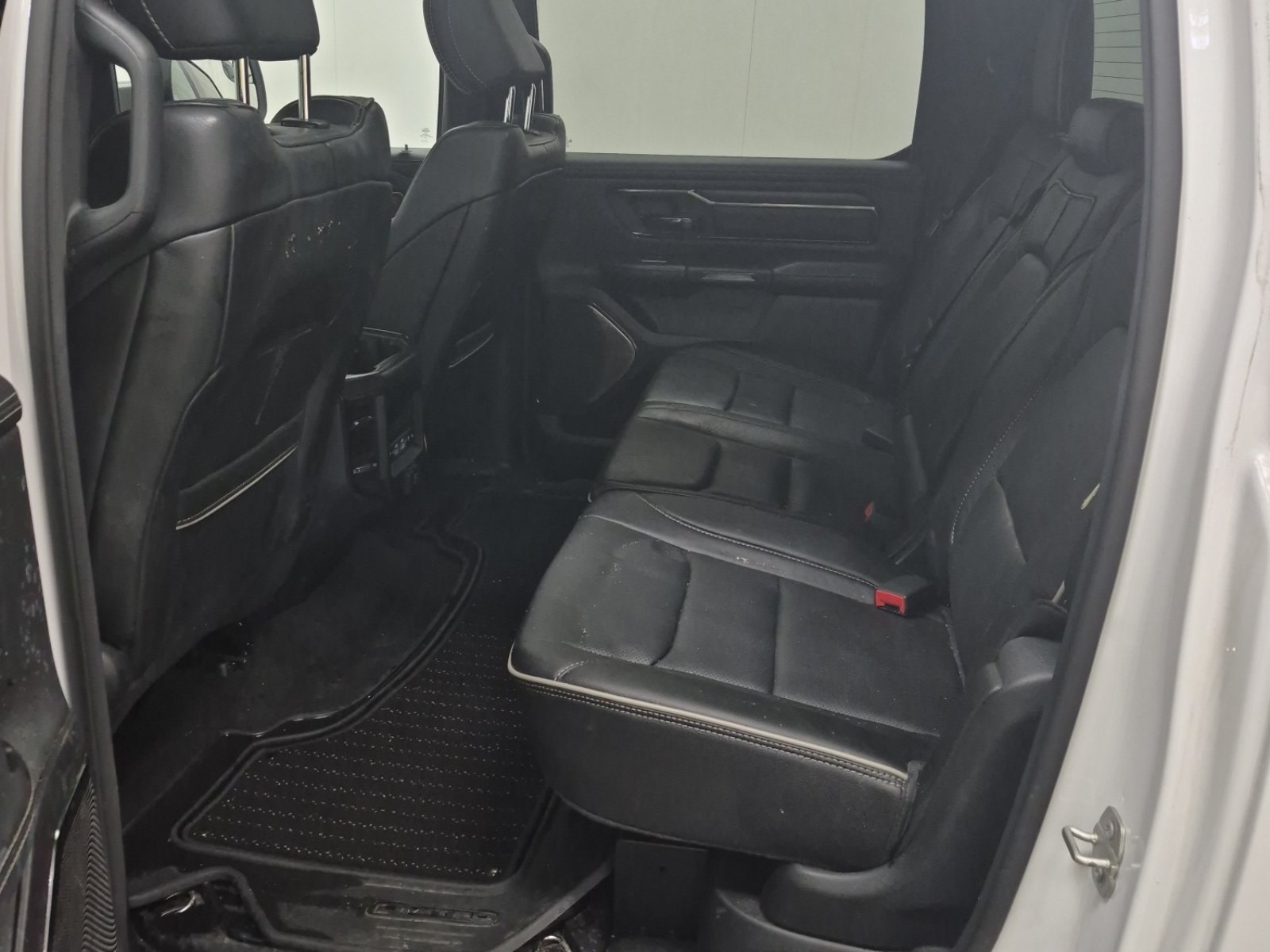 Used 2023 RAM 1500 Limited AWD/4WD image 11